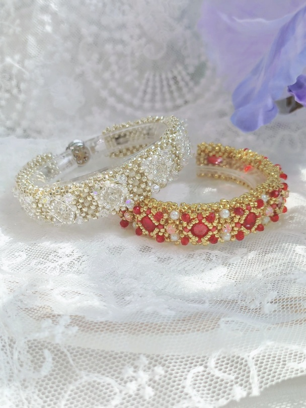 Luxury Handmade Pearl & Seed Bead Acrylic Bangle Bracelet – Elegant Bridal Jewelry Gift